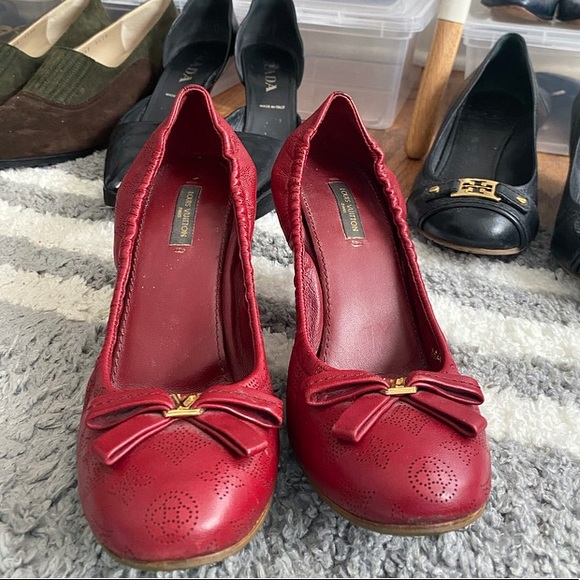Vintage Louis Vuitton Heels - Picture 3 of 6
